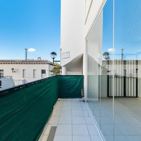 Playa Del Pinet 2 Apartment *